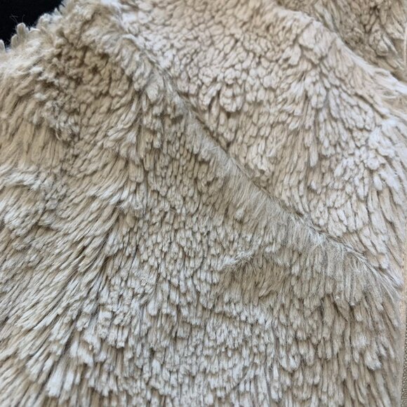 Patagonia Vest Fleece. Full Zip Size XS. Women. Cream. - Picture 10 of 14